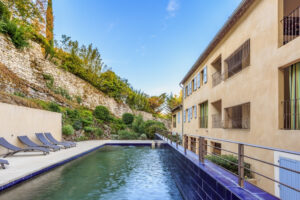 Lire la suite à propos de l’article Nos superbes appartements de vacances dans le Luberon