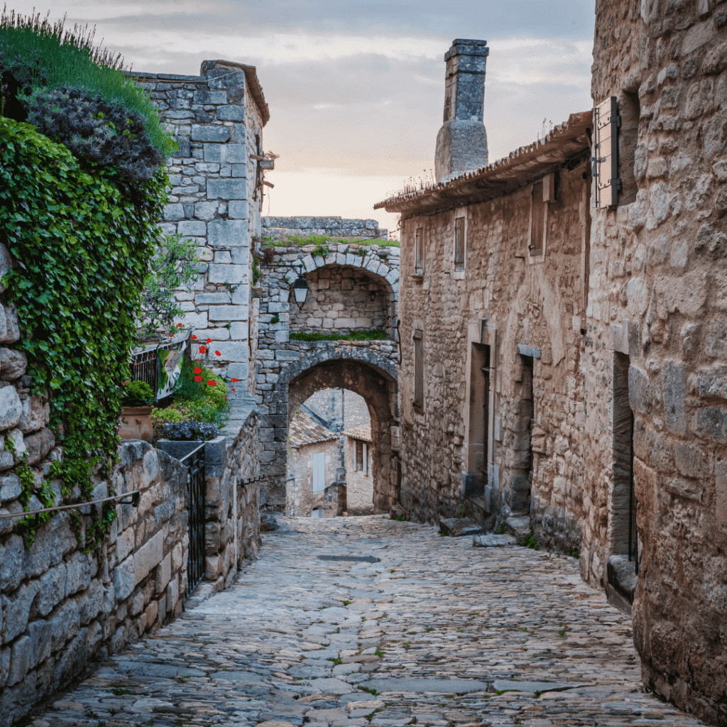 Le joli village de Lacoste où Pierre Cardin habitait.